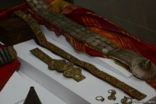 Фонд Гейдара Алиева подарил Шамахинскому музею уникальные гравюры XVII века (ФОТО)