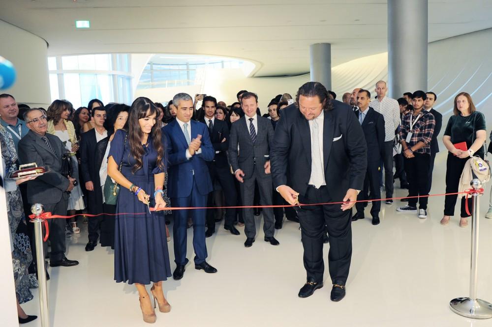 Вице-президент Фонда Гейдара Алиева Лейла Алиева в рамках Фестиваля Насими приняла участие в открытии выставок  (ФОТО)