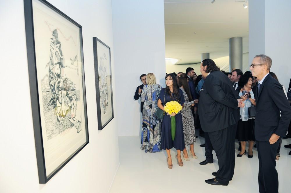 Вице-президент Фонда Гейдара Алиева Лейла Алиева в рамках Фестиваля Насими приняла участие в открытии выставок  (ФОТО) - Gallery Image