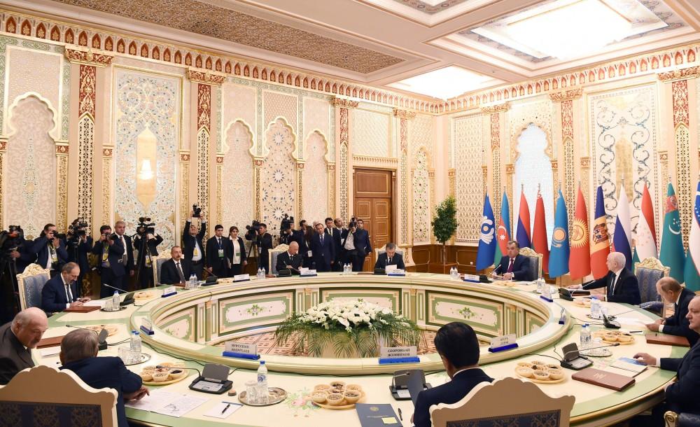 President Aliyev attends CIS Heads of State Council session in Dushanbe (PHOTO)