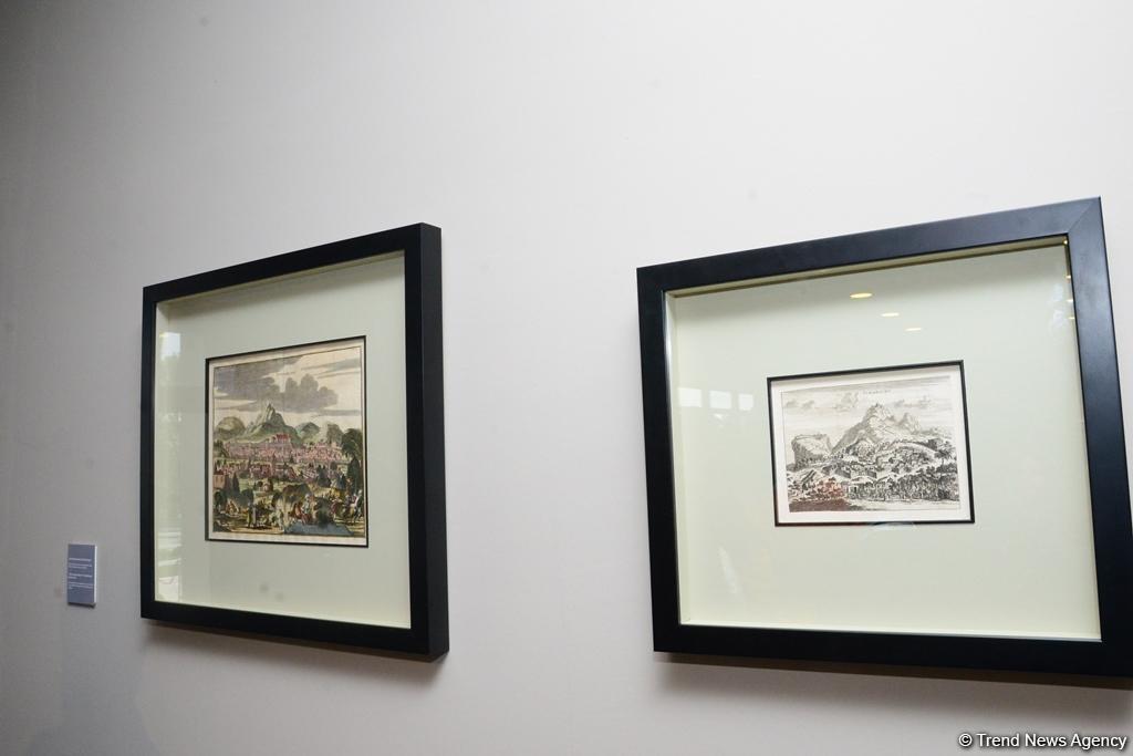 Фонд Гейдара Алиева подарил Шамахинскому музею уникальные гравюры XVII века (ФОТО)