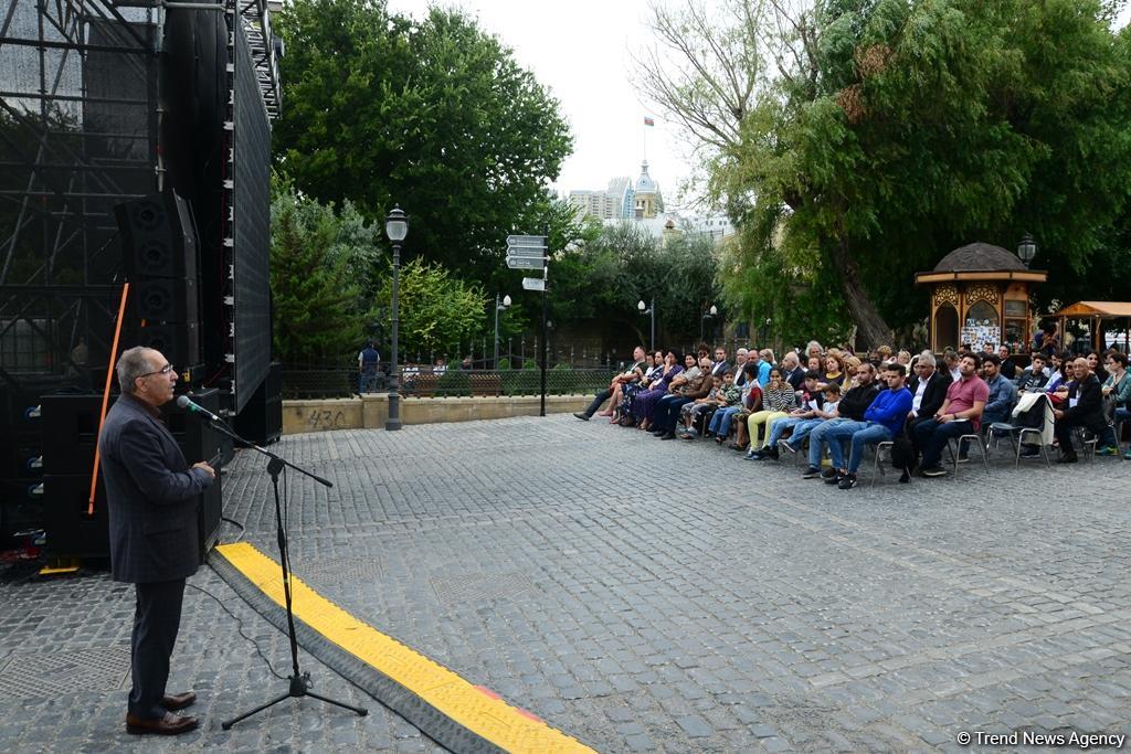 Nəsimi Festivalı çərçivəsində Şirvanşahlar sarayında maraqlı musiqi layihəsi təqdim edilib (FOTO)