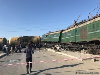 Число пострадавших в результате столкновения автобуса с поездом в Баку достигло 34 человек (ФОТО/ВИДЕО) (Обновлено)