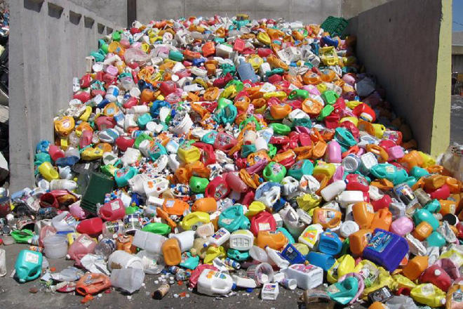 Доставка мусора с Филиппин в Канаду обойдется Оттаве в $850 тыс.