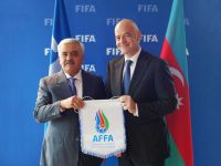 Rövnəq Abdullayev FIFA prezidenti ilə Azərbaycan futbolunu müzakirə edib (FOTO)