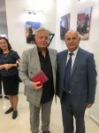 Азербайджанский художник награжден золотой медалью "Roses of the World" (ФОТО)
