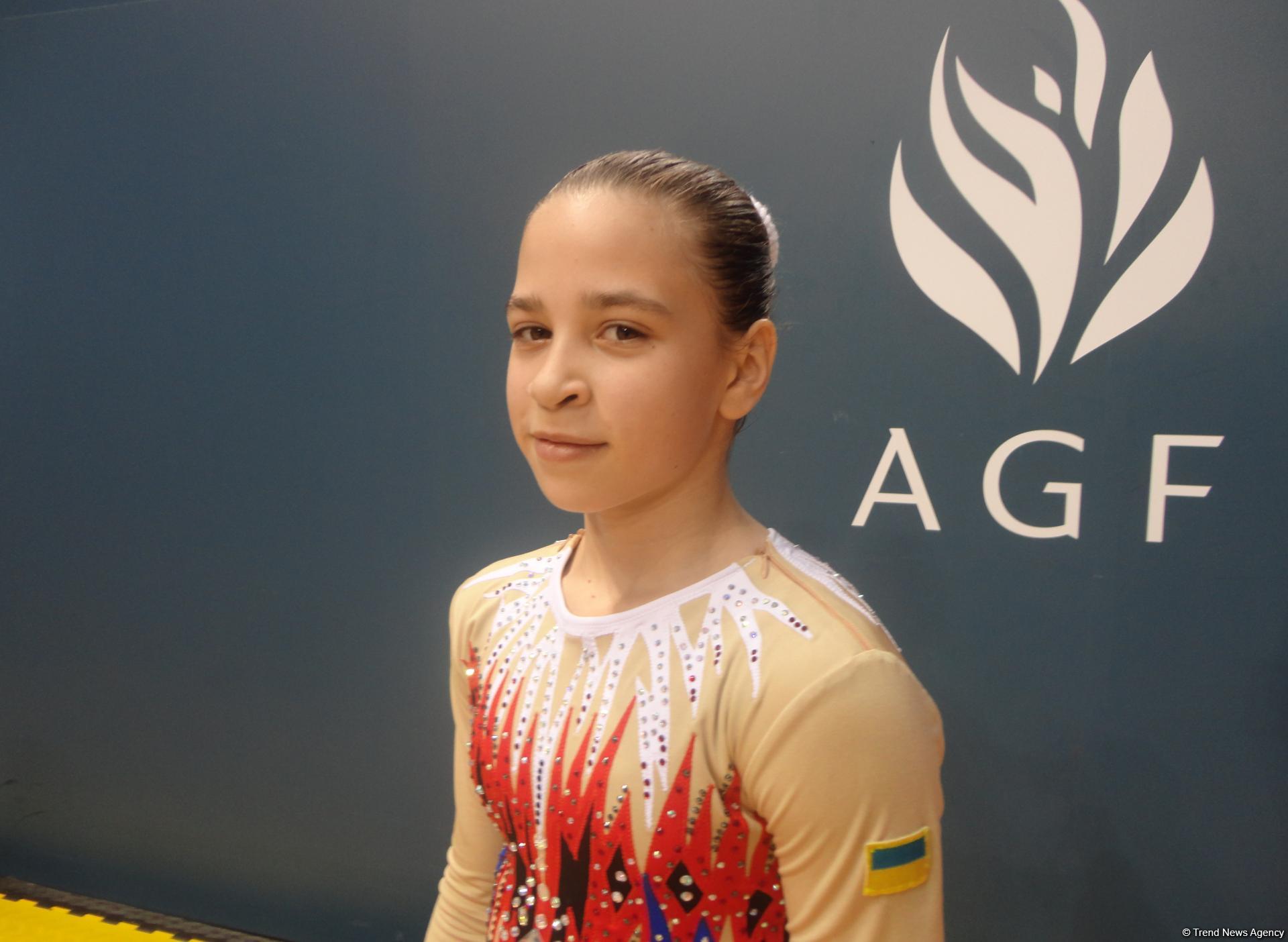 Ukraynalı gimnast: Bakıda tamaşaçıların dəstəyi qorxu və həyəcanın öhdəsindən gəlməyə kömək edir