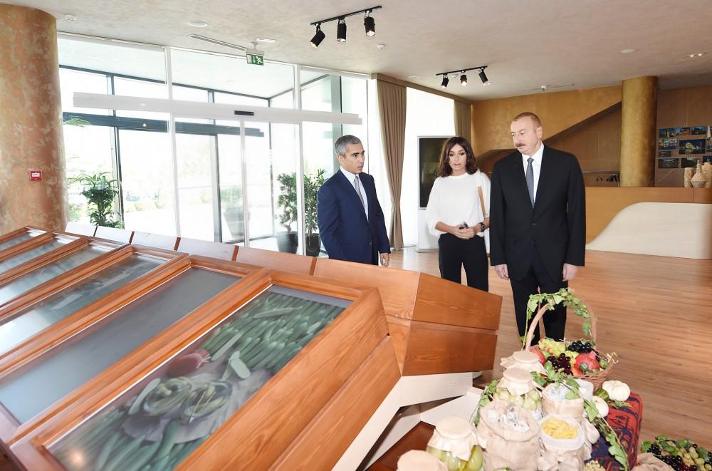 Azerbaijani president, first lady view rebuilt Milan Expo national pavilion (PHOTO)