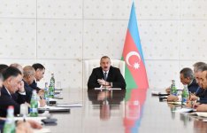 President Ilham Aliyev chairs meeting of Cabinet of Ministers (PHOTO)