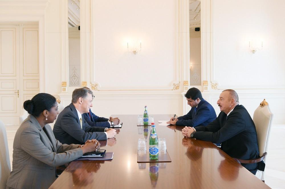 Президент Ильхам Алиев принял заместителя помощника госсекретаря США
