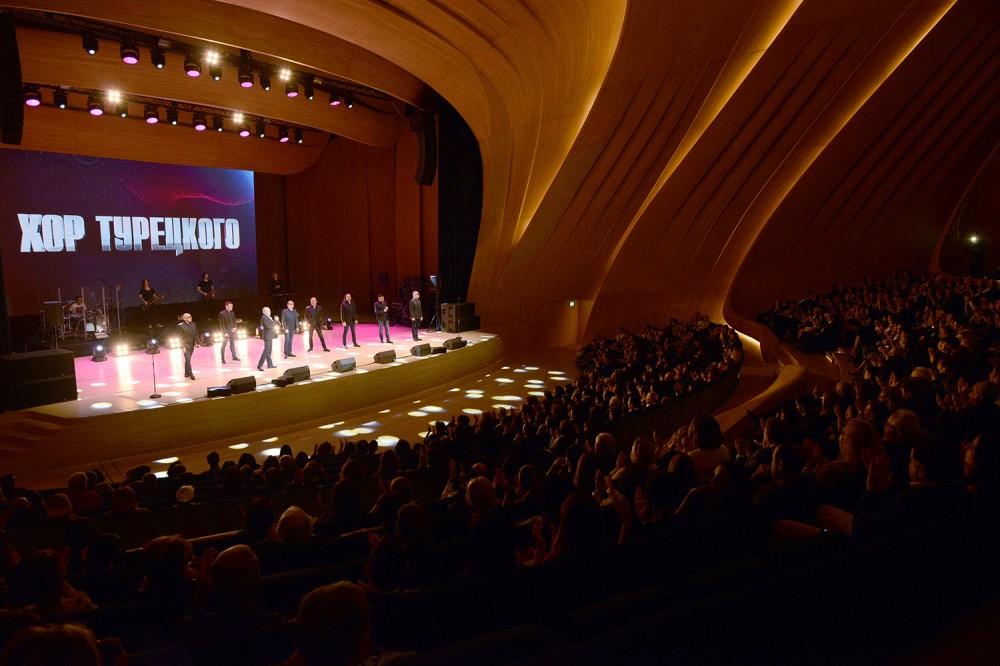 Первый вице-президент Мехрибан Алиева присутствовала на концерте «Хора Турецкого» в Центре Гейдара Алиева (ФОТО)