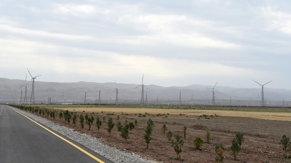 Azerbaijani president, first lady inaugurate wind power park in Khizi district (PHOTO)