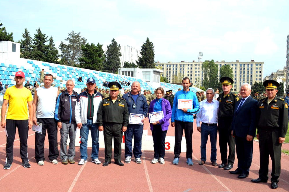 Azərbaycan Ordusunda yüngül atletika üzrə yarışlar keçirilib (FOTO)