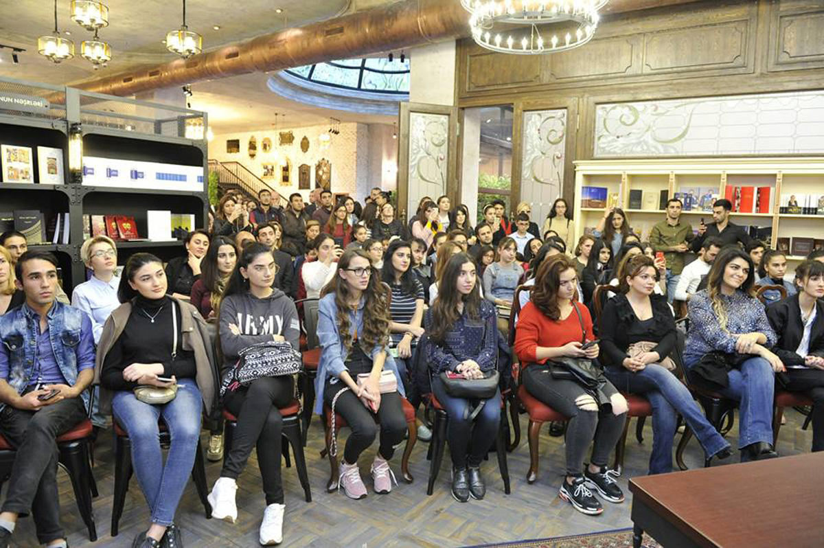 Наргиз Джалилова рассказала  о проблемах современного азербайджанского телевидения (ФОТО)
