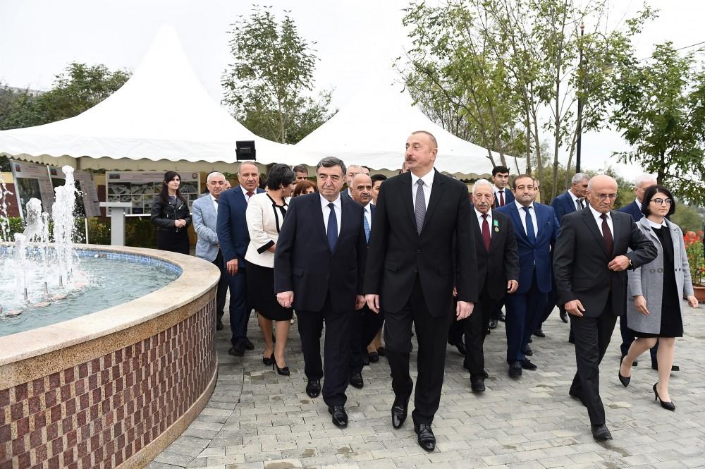 Президент Ильхам Алиев принял участие в церемонии по случаю завершения проекта реконструкции системы водоснабжения и создания канализационной сети в Лерике (ФОТО)