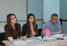 Как поступить в университет США – образовательная выставка в Баку (ФОТО)