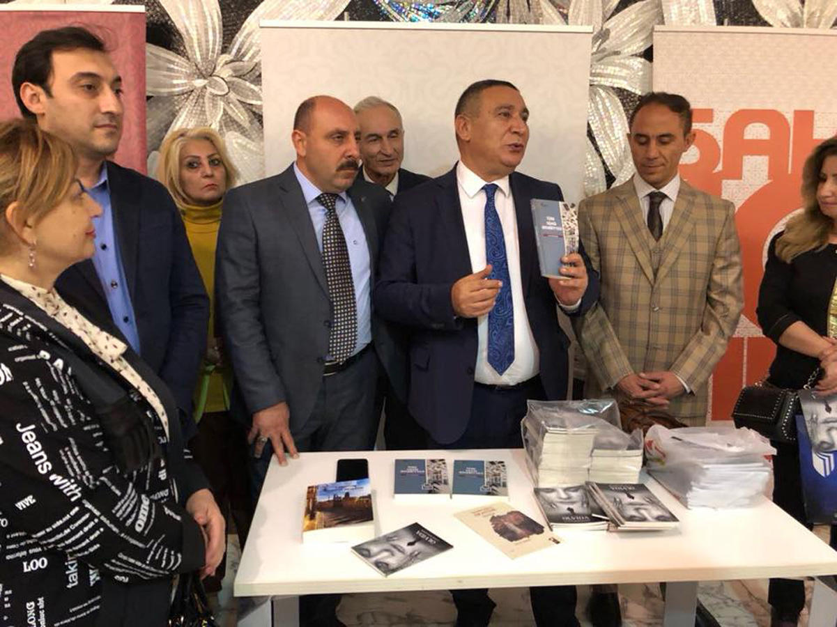 В Баку прошел вечер поэзии тюркского мира (ФОТО)