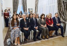 Heydər Əliyev Fondunun vitse-prezidenti Leyla Əliyeva “Bir ömrün iziylə” kitabının təqdimatında iştirak edib (FOTO)