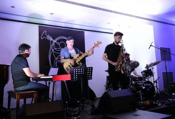 Импровизации от азербайджанских музыкантов (ФОТО)