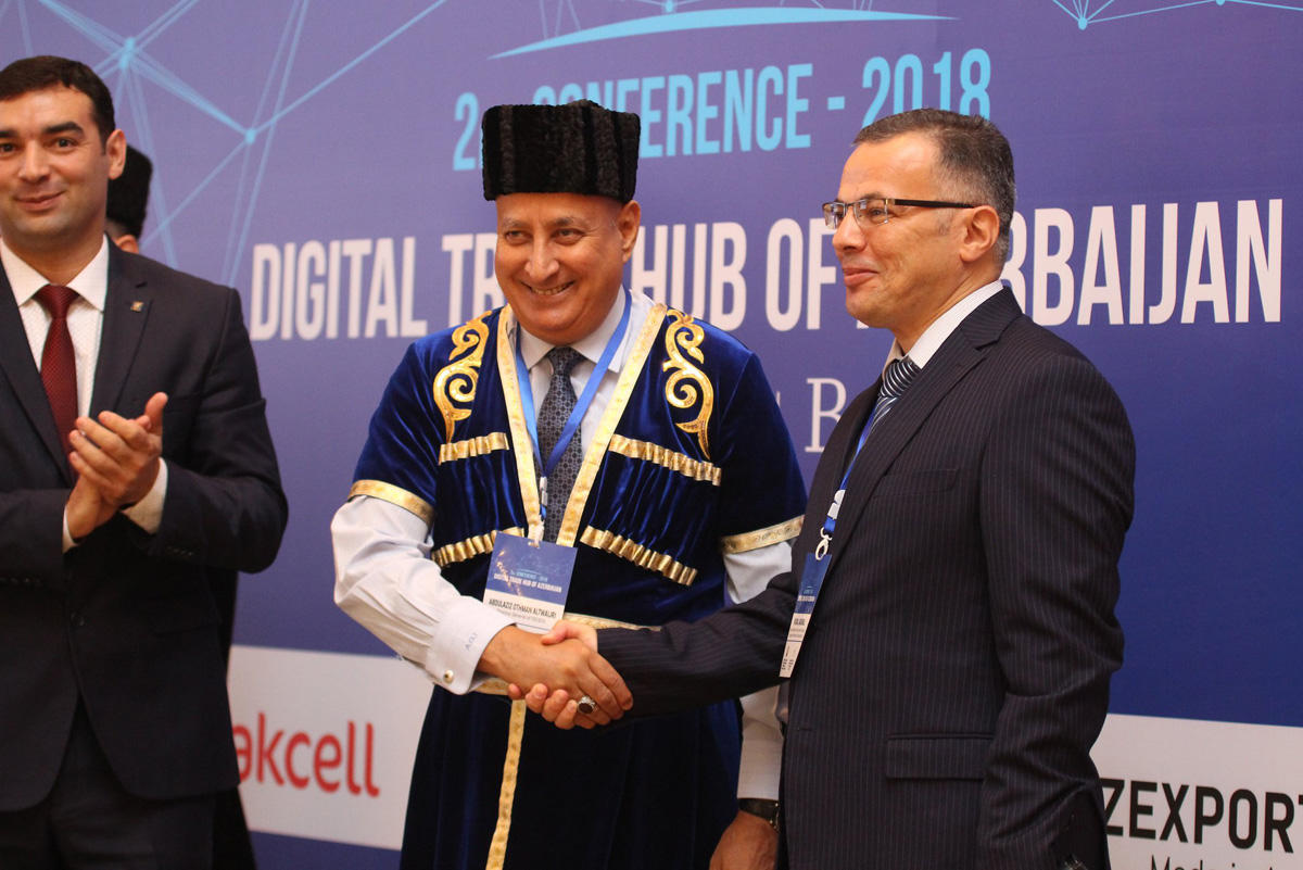 Azerbaijan's Bakcell presents world's first mobile residency to ISESCO Director General (PHOTO)