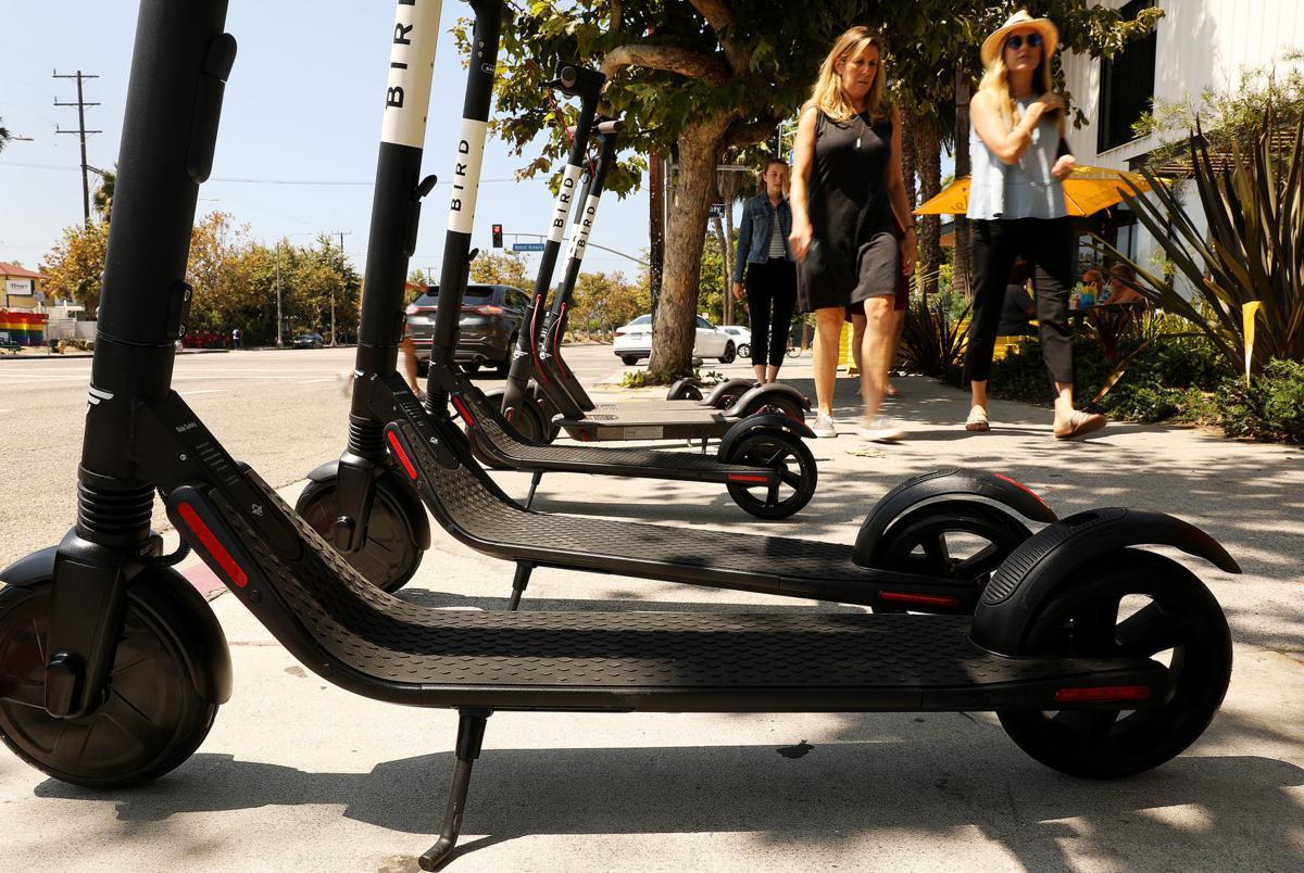 Paris to fine people riding electric scooters on sidewalks
