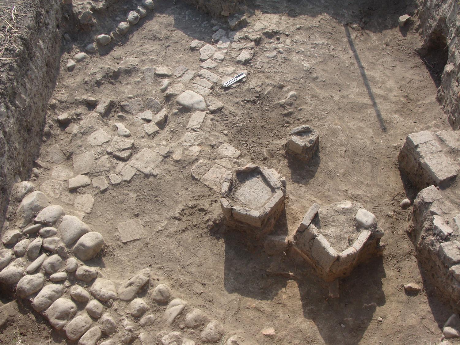 В Азербайджане обнаружены развалины древних строений (ФОТО)