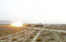 Azerbaijan's Army Corps conduct live-fire exercises (PHOTO/VIDEO)