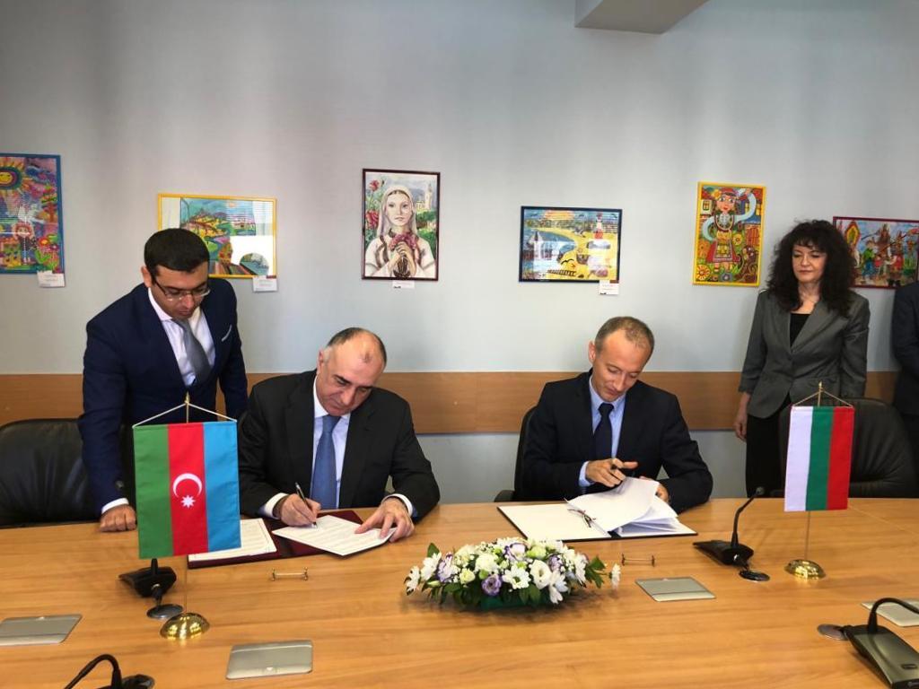 Bolqarıstanla Azərbaycan arasında təhsil sahəsində əməkdaşlıq haqqında memorandum imzalanıb (FOTO)