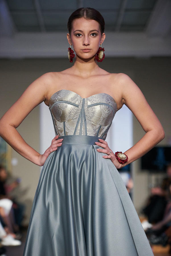 Azerbaijan Fashion Week завершилась дуэлью на рапирах (ФОТО)