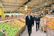 Azerbaijani president, first lady inaugurate new "Bravo" supermarket in Baku (PHOTO)