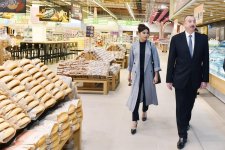 Azerbaijani president, first lady inaugurate new "Bravo" supermarket in Baku (PHOTO)