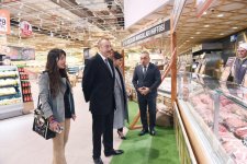 Azerbaijani president, first lady inaugurate new "Bravo" supermarket in Baku (PHOTO)