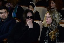 В Баку проходит церемония прощания с народной артисткой Амалией Панаховой (ФОТО)