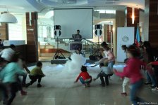 Азербайджанская промкорпорация организовала мероприятие для детей по случаю Дня Государственного флага (ФОТО)