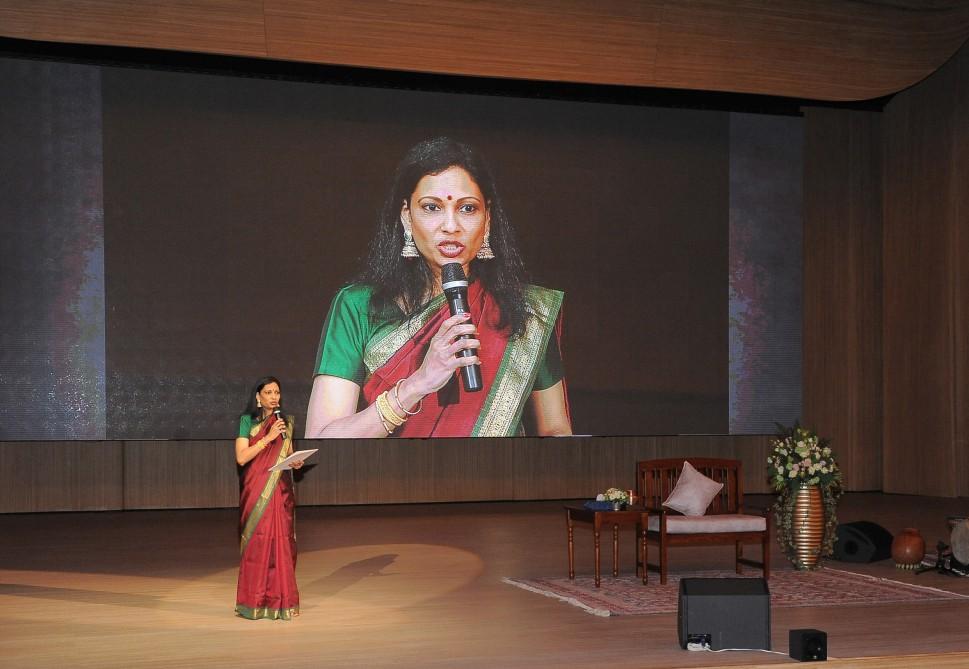 Vice-president of Heydar Aliyev Foundation Leyla Aliyeva attends lecture of recognized Indian yogi and mystic Sadhguru (PHOTO)