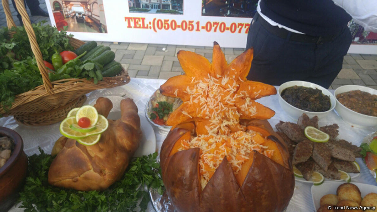 В Лянкяране проходит Фестиваль чая, чалтыка и цитрусовых (ФОТО)