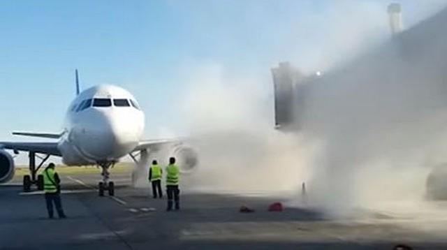 Рейс авиакомпании Air France экстренно сел в Иркутске из-за задымления
