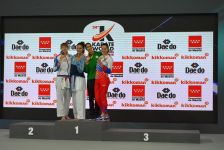 Karateçilərimiz dünya çempionatını üç medalla başa vurublar (FOTO)