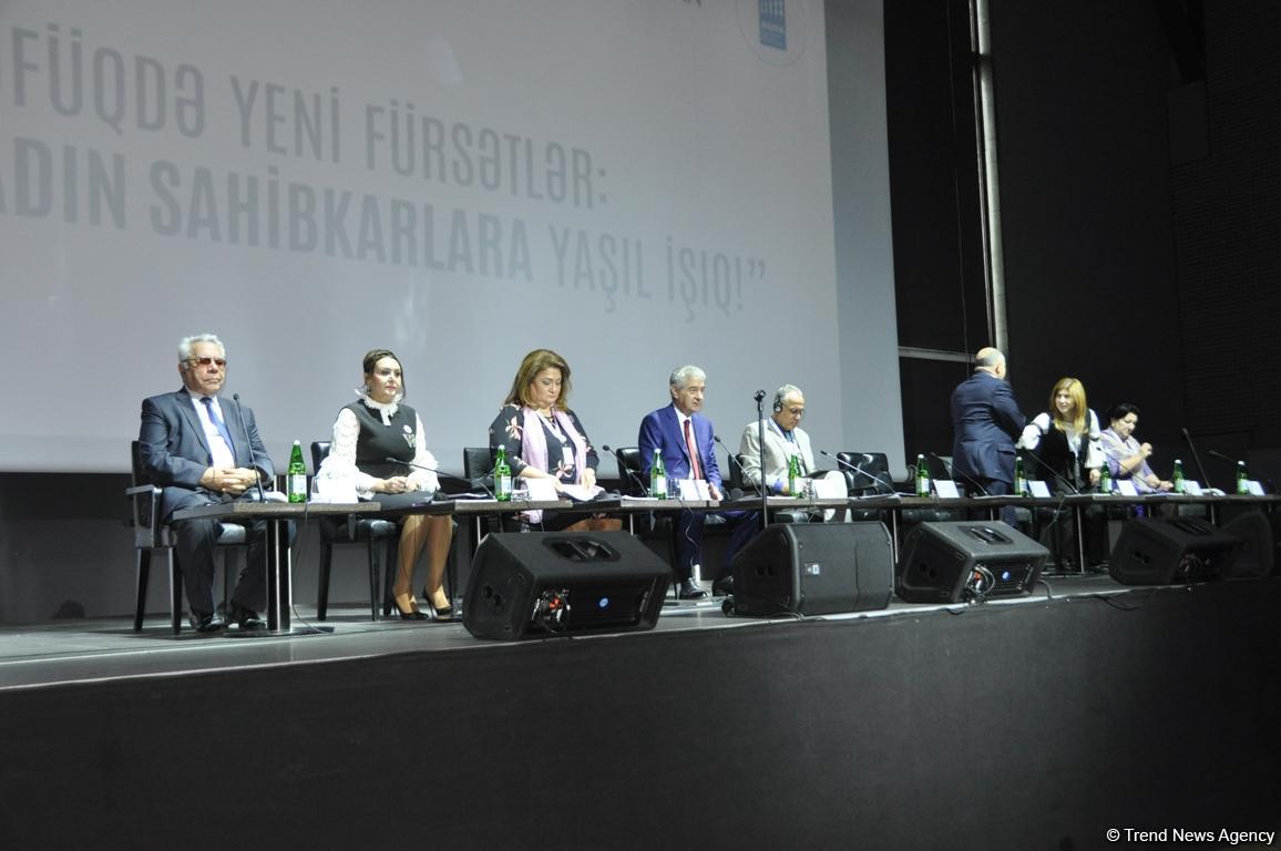 Baku hosts conference on women's entrepreneurship (PHOTO)