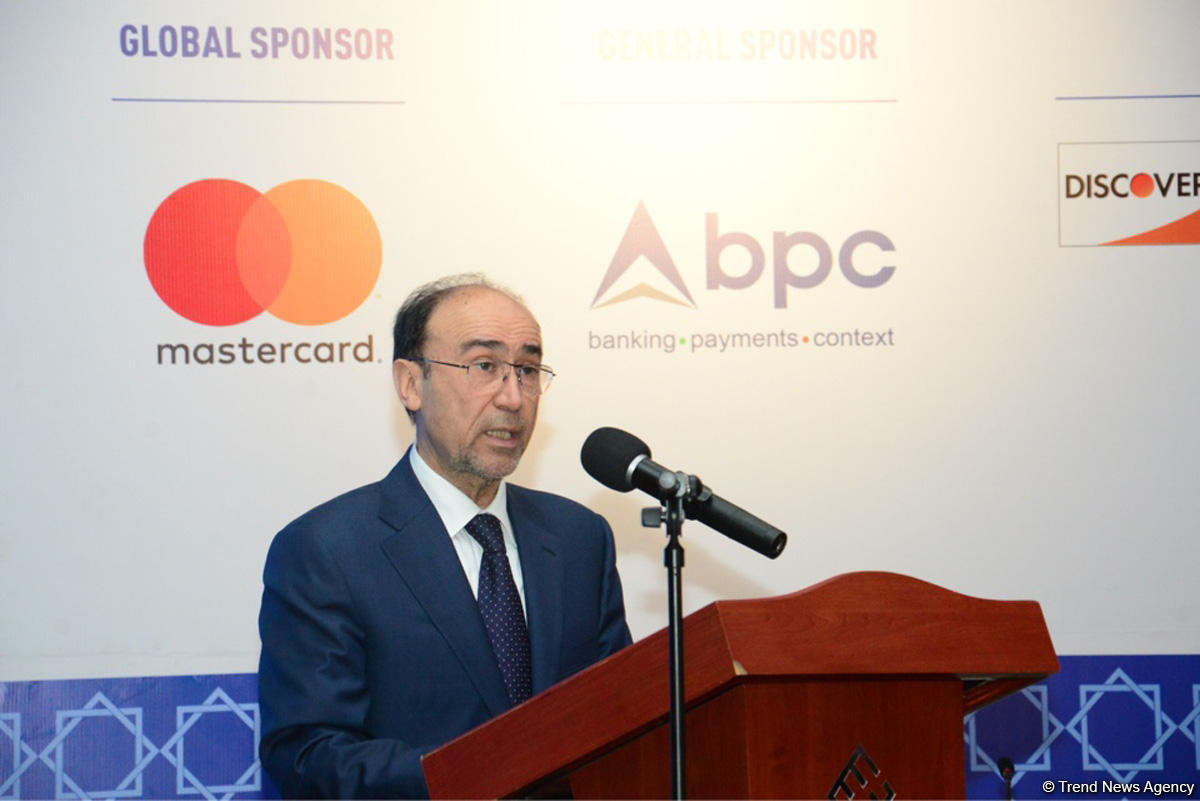 Central Bank: Share of cash payments to sharply decline in Azerbaijan (PHOTO)