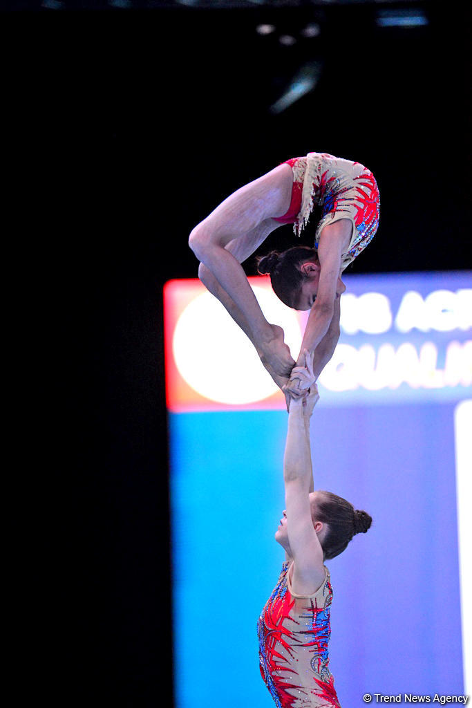 Best Moments From Day 1 Of Fig Acrobatic Gymnastics World Cup Photo Trendaz 