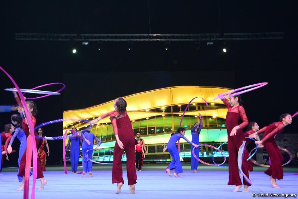 Лучшие моменты первого дня Кубка мира по акробатической гимнастике в Баку  (ФОТОРЕПОРТАЖ)