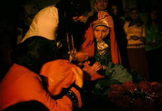 Церемония хны азербайджанского фотографа в Китае (ФОТО)