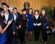 Вице-президент Фонда Гейдара Алиева Лейла Алиева приняла участие в торжественной церемонии открытия бюста Насими в Москве (ФОТО)
