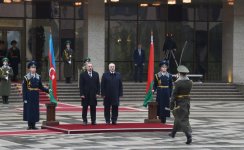 Official welcome ceremony held for Azerbaijani president in Minsk (PHOTO)