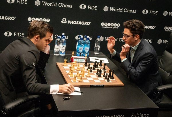 Карлсен и Каруана в 10-й раз кряду сыграли вничью в матче за шахматную корону