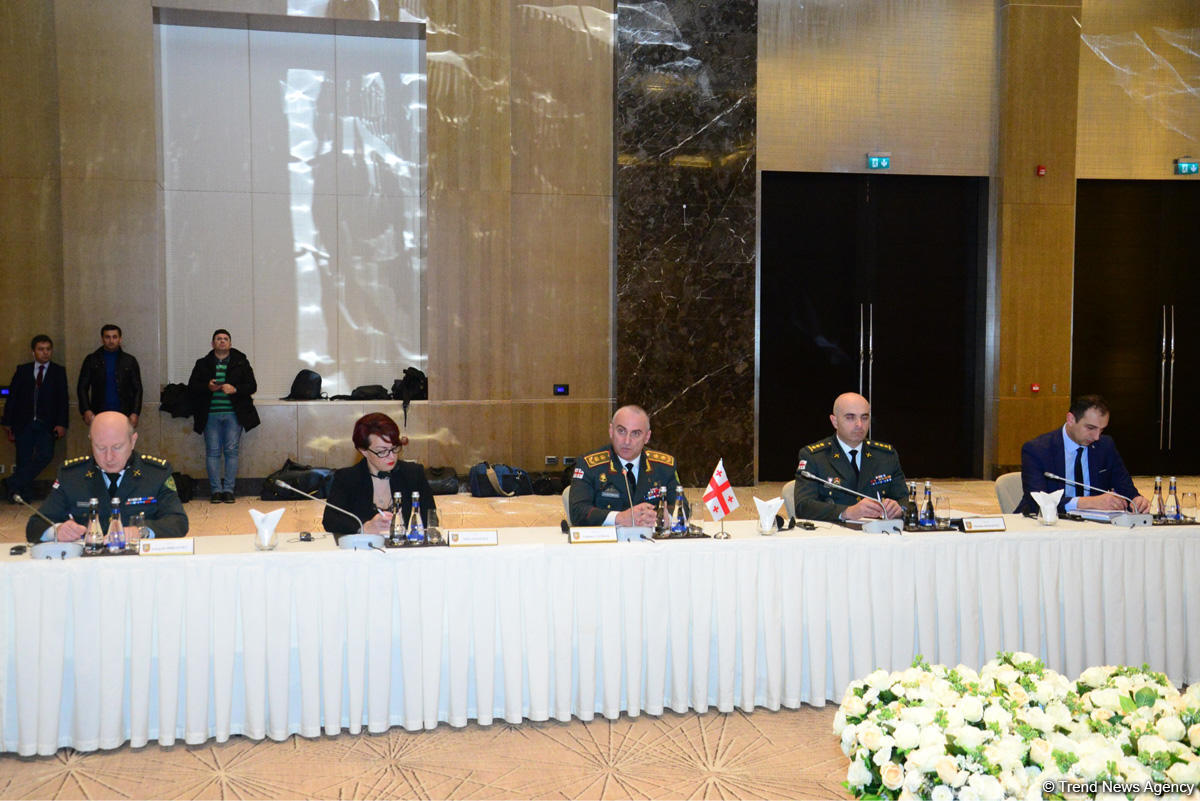 В Баку проходит встреча министра обороны Азербайджана и   начальников генштабов Турции и Грузии (ФОТО)