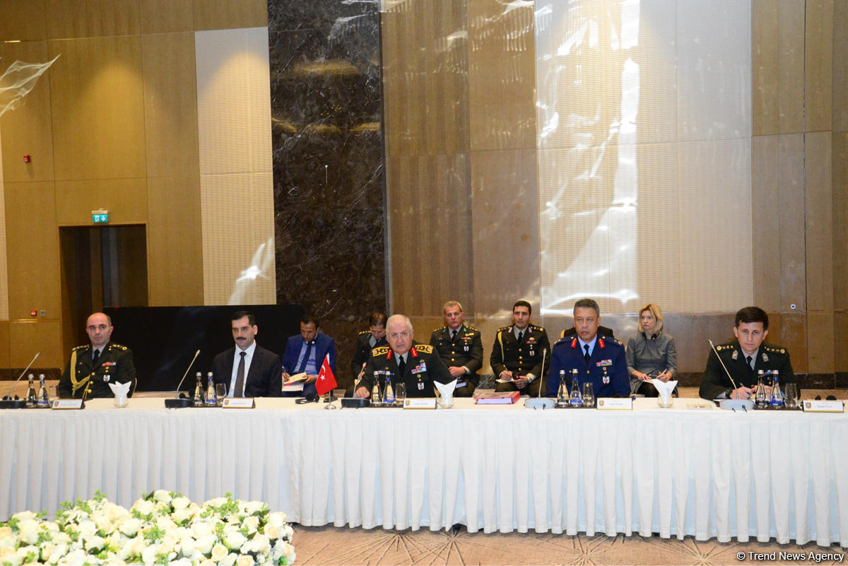 Azerbaijani defense minister meeting chiefs of Turkish, Georgian general staffs (PHOTO)