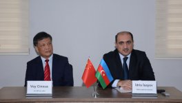 В Азербайджан доставлено китайское оборудование для системы профобразования (ФОТО)
