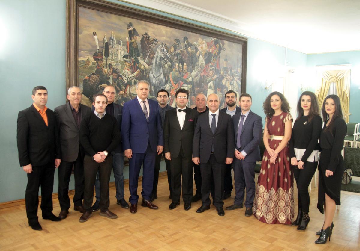 Азербайджанских музыкантов встретили бурными аплодисментами в России (ФОТО)